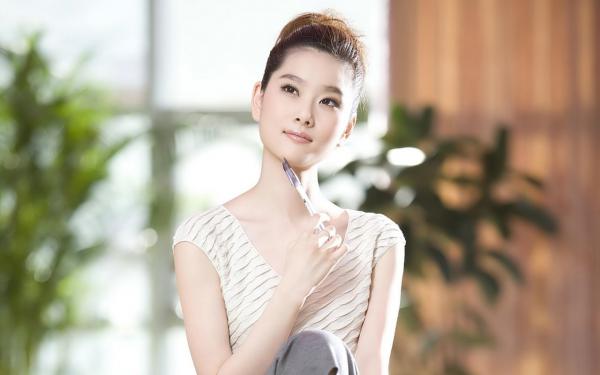 《许念姜持》新婚夜，哑巴新娘跪下求我，我却把她宠上天全文在线阅读